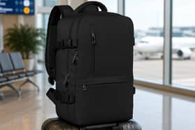 This Hayayu travel backpack has been designed to fit Ryanair size guidelines.