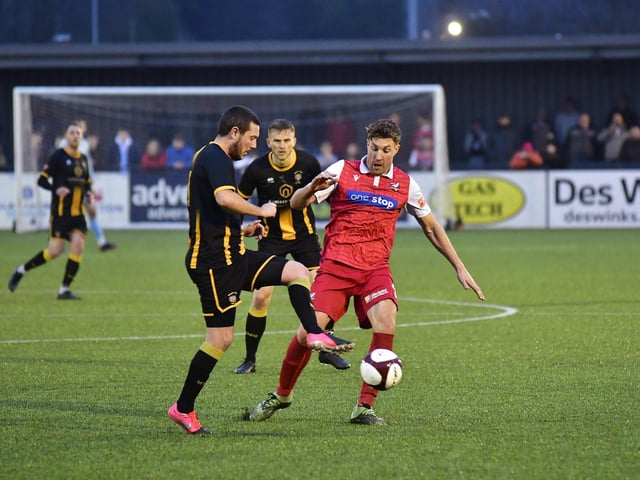 Simon Heslop on the ball for Scarborough Athletic v Morpeth Town.
Photo by Richard Ponter