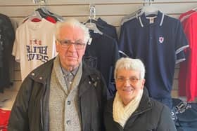 Retired couple Arthur and Helen Lundie handed in an "amazing" 1000 donation to the Stark's Park office.