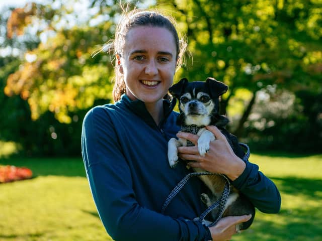 Laura Muir with her dog Dollie (picture by Toby Leary for YuMOVE Wagletics)