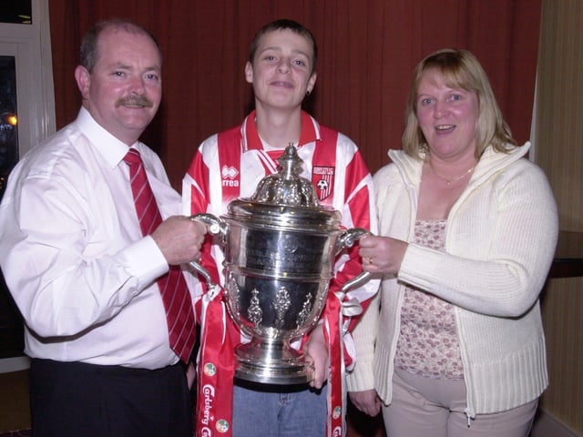 The Carr family with the FAI Cup.