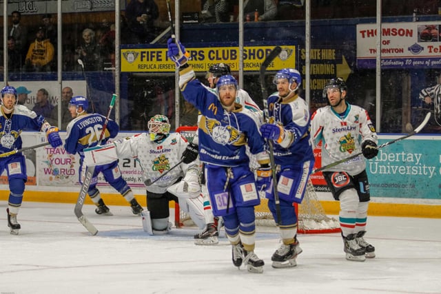 Hogmanay Hooley:
Fife Flyers v Belfast Giants
Fife Ice Arena, December 31.
What, no Clan?
There’s probably a good reason why the obvious Scottish derby and full house has been bumped, and Giants handed a wretched journey on Hogmanay, but most fans can’t think of one off the bat.
The rink will still have a buzz … just not the one we all anticipated
Pic: Jillian McFarlane