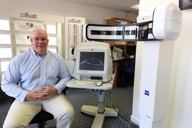 Kirkcaldy optician Cliff Williams using technological contactless innovations from ZEISS Vision Care as part of consultations to ensure social distancing.