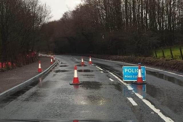 Kelty to Cowdenbeath road has been closed (Pic: Fife Jammer/https://www.facebook.com/FifeJL)