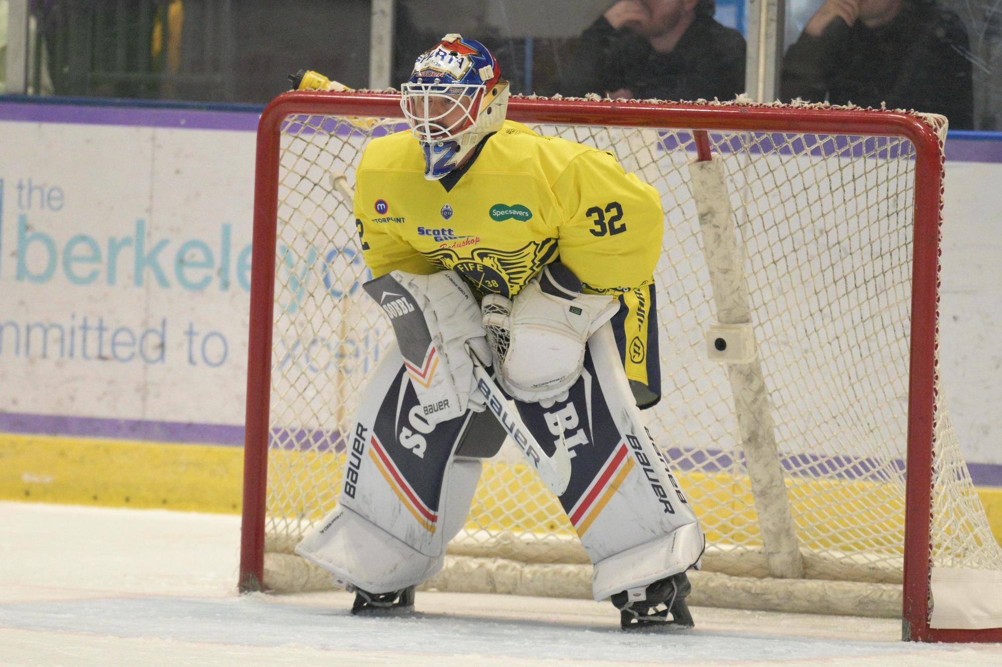Winning debut for new netminder as Fife Flyers tighten grip on second spot
