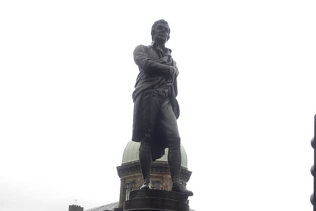 Statue of Robert Burns on Bernard Street Edinburgh (Pic: TSPL)