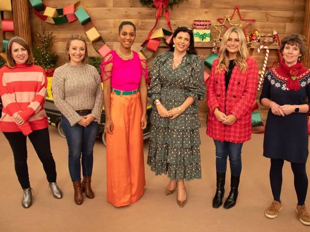 Kirstie Allsopp (centre) with   Rachael Nixon from Kirkcaldy, (second right)