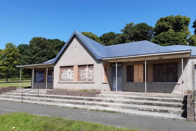 The former bowling club pavilion at Ravenscraig Park, Kirkcaldy