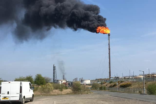 Unplanned flaring at Mossmorran perto chemical plant April 21 2019