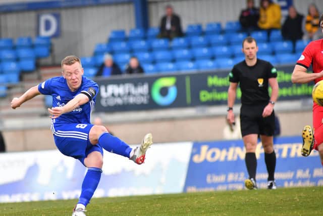 Peterhead's Scott Brown shoots at goal. Pic by Duncan Brown