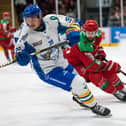 Casey Gilling in action against Cardiff Devils (Pic: Rebecca Brain)