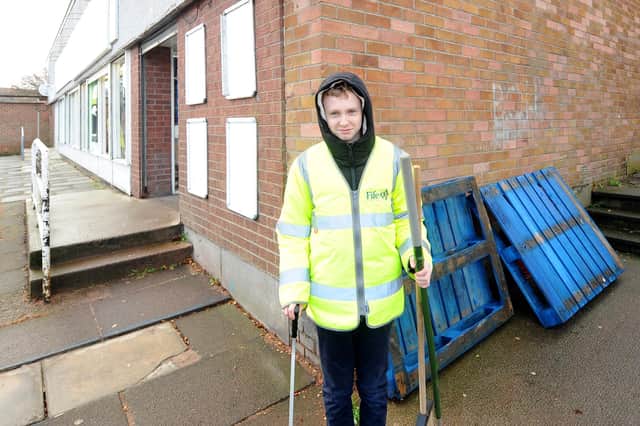 Kirkcaldy High pupil Aarron Pirrie,  who has been cleaning up his local area as part of working towards his Bronze Duke of Edinburgh Award. Pic Fife Photo Agency.