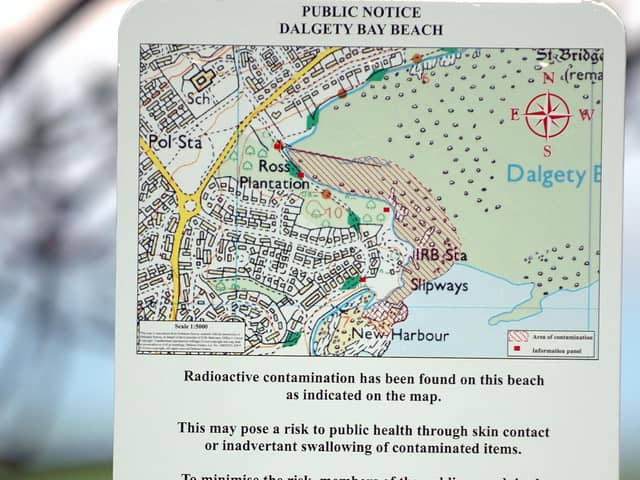 Warning signs posted at Dalgety Bay beach (Pic: TSPL)