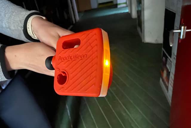 PeachyKeen's self-charging LED pedal