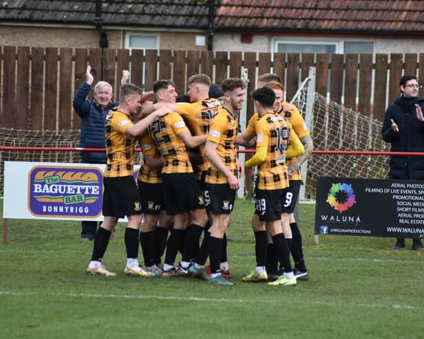 East Fife picked up a point on Saturday away to League Two bottom club Bonnyrigg Rose, with Alan Trouten grabbing the Fifers goal (Pictures by Kenny Mackay)