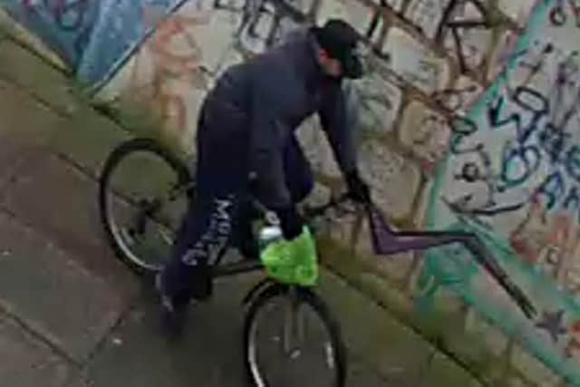 TSB Bank raid Kirkcaldy - one of the robbers on his bike