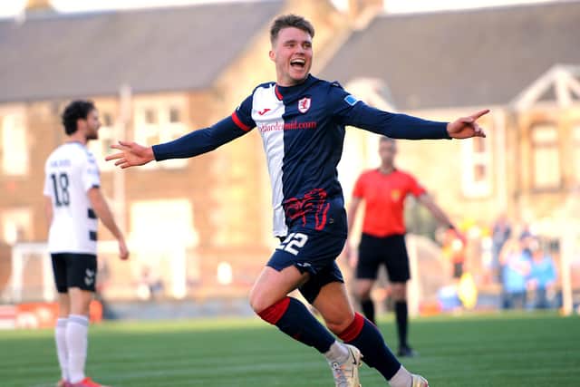 It was Ross's first goal since he returned to Raith.