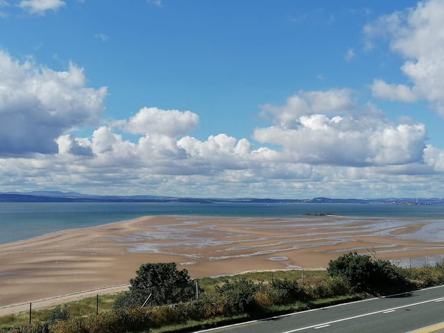 The beach at Kinghorn's Pettycur Bay has been awarded Scotland's Beach Award from Keep Scotland Beautiful for the last 26 consecutive years.