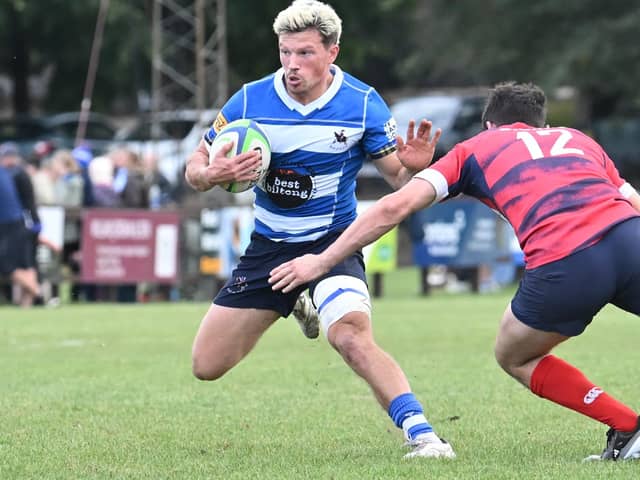 Right-winger Kenni Gray on the ball for Howe of Fife during their 36-17 loss at home to Newton Stewart on Saturday (Photo: Chris Reekie)