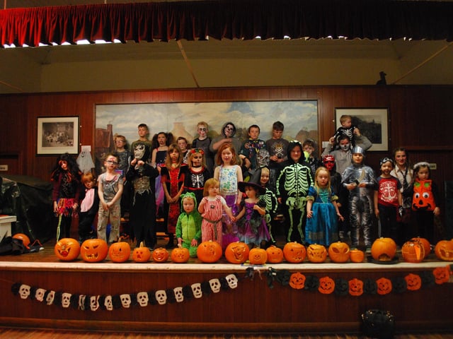 Pitlessie Hallowe'en party, 2016