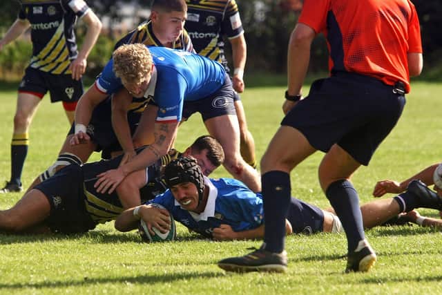 Jo Dewar try for Kirkcaldy at Dundee
