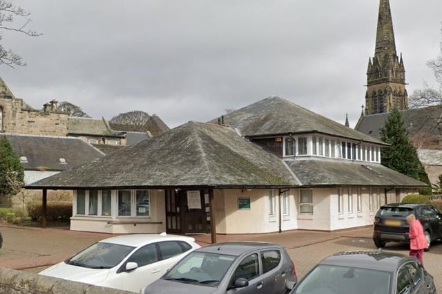 There are 1228 patients per GP at St Brycedale Surgery, Kirkcaldy.
In total there are 7365 patients and six GPs.