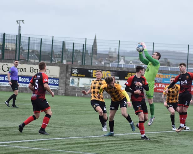 East Fife lost out 1-0 to fellow League Two promotion chasers Annan Athletic on Saturday at Bayview (Pictures by Kenny Mackay)