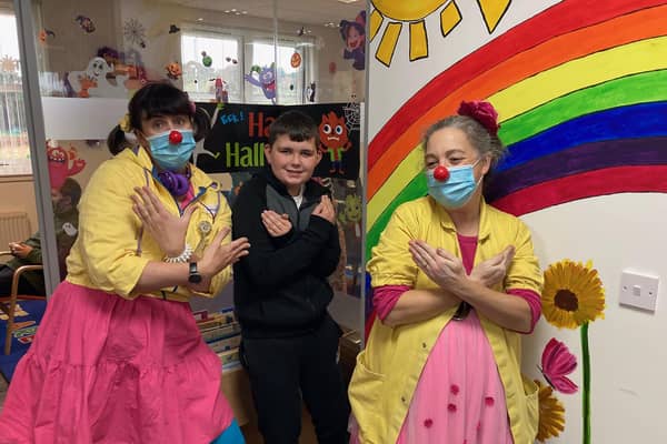 The Clowndoctors are back helping to support families at Nourish Support Centre in Kirkcaldy thanks to funding from ExxonMobil.