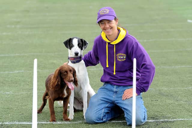 Kirkcaldy Flyball, Michelle Atkinson with Islay and Derek. Pic: Fife Photo Agency.