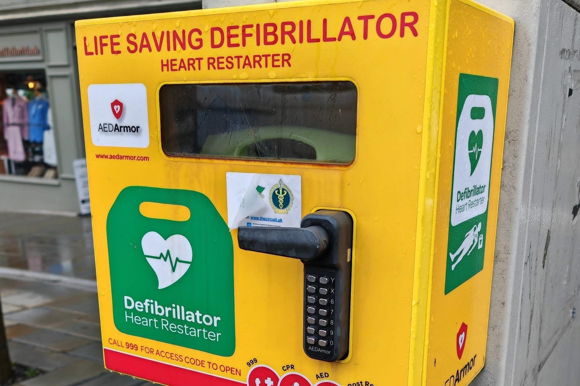 Building society plans for defibrillator at St Andrews branch