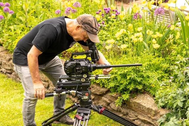 Warner’s Gin has teamed up with Doug Allan to create the world's first wildlife documentary, shot entirely in a pub garden.
