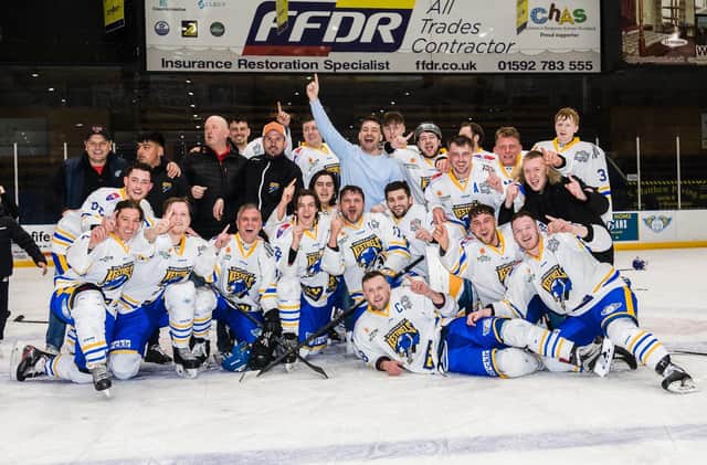 Congratulations to the champions!
Kirkcaldy Kestrels celebrate their first league title since 2015-16 after a thrilling 2-1 win over Dundee Comets at Fife Ice Arena.