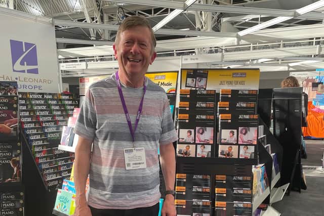 FYJO musical director Richard Michael was in London recently at the Music & Drama Education Expo promoting his new book “Jazz Piano for Kids”, which is published by leading music publisher Hal Leonard.