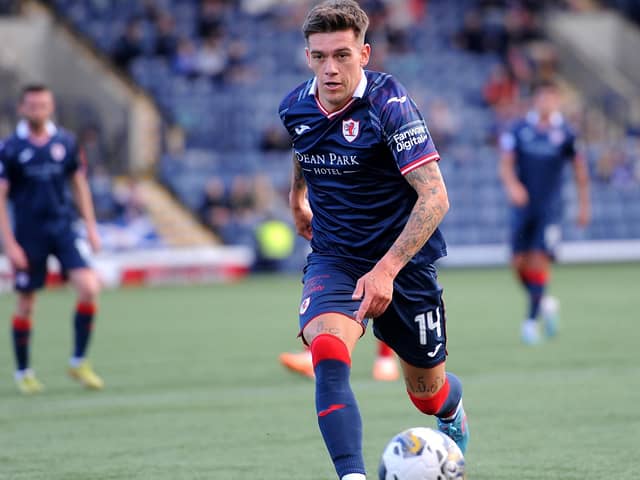 Josh Mullin in possession for Raith Rovers (Pic Fife Photo Agency)