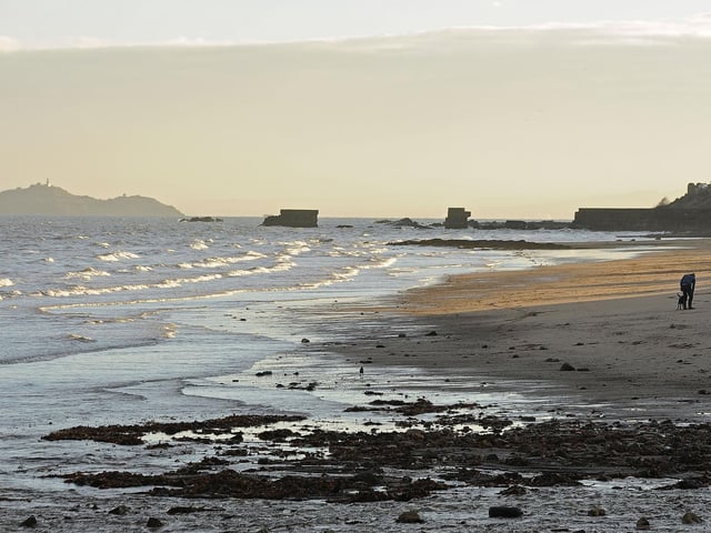 Seafield Beach Kirkcaldy has again been awarded a Scotland's Beach Award. It has been awarded one for the last 19 years.