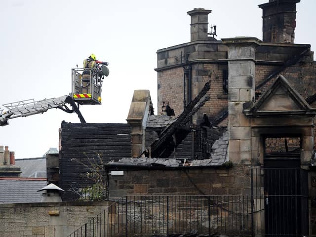 Fire crews working at height at the Kitty's fire (Pic: Fife Photo Agency)