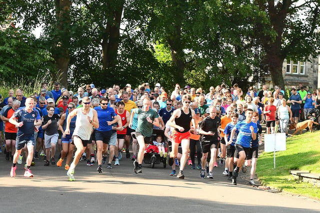 The runners set off on their route around the park.