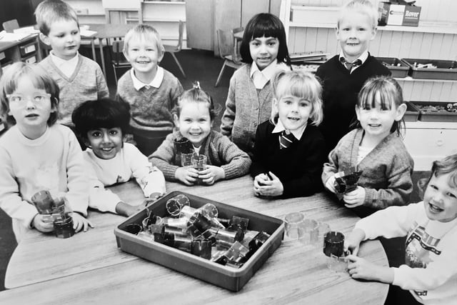 The 1988 Primary One intake at Coaltown of Balgonie Primary School.