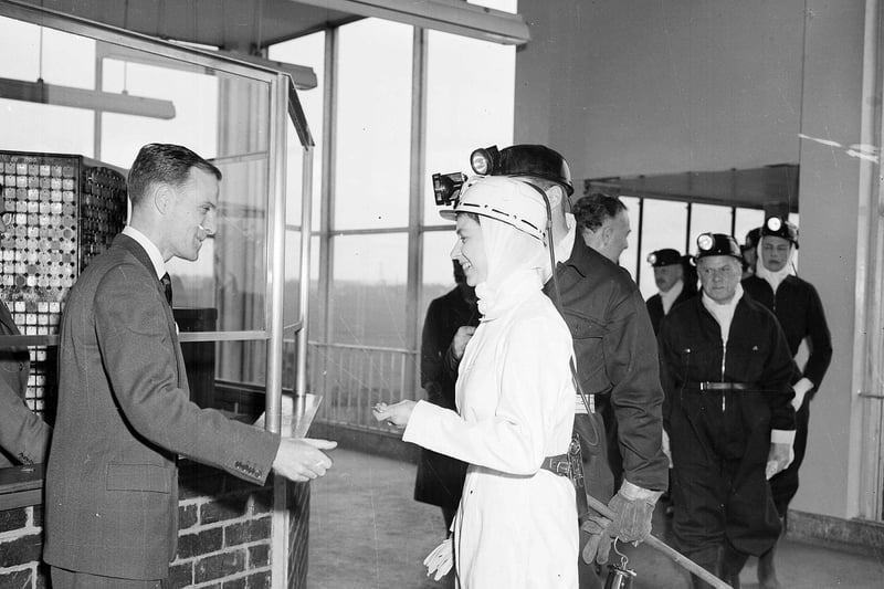 Queen Elizabeth II visits Rothes Colliery