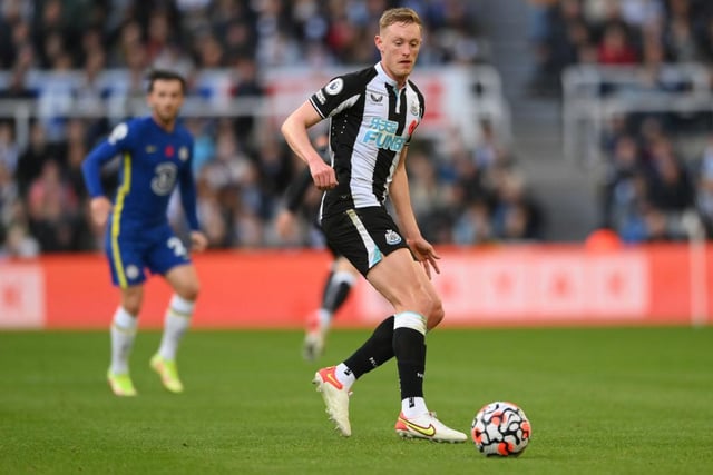 Sean Longstaff is open to extending his deal at Newcastle which expires this summer amid links with Everton. (Chronicle)

 (Photo by Stu Forster/Getty Images)