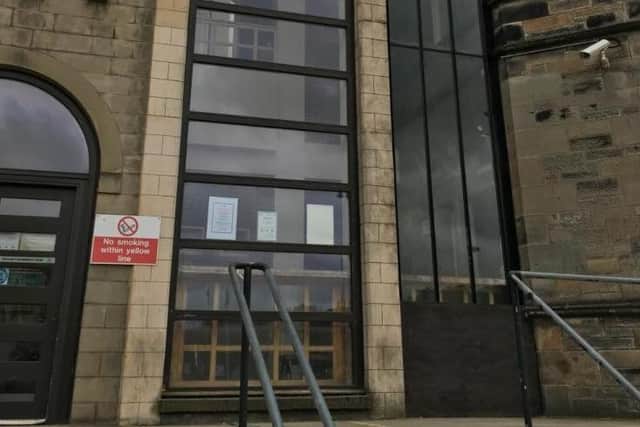 The main entrance to Kirkcaldy Sheriff Court