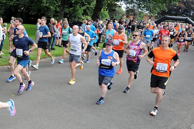 Runners set off on the half marathon route from the town's Beveridge Park.