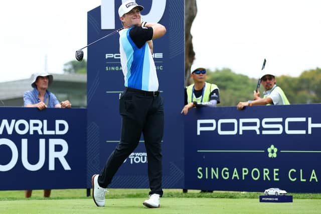 Hill driving off on 10th in Singapore (Pic Yong Teck Lim/Getty)