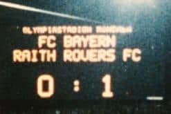 Munich scoreboard at half-time after Danny Lennon's goal in 1995