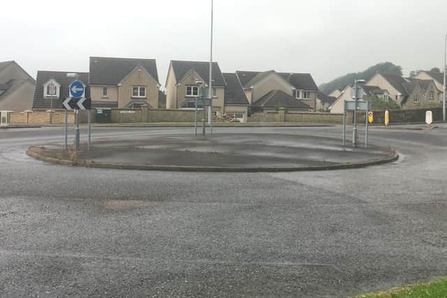 The roundabout of the A921