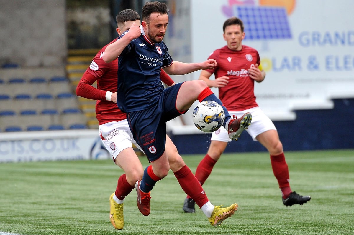 Raith Rovers hit 20-win mark ahead of play-offs with 5-0 demolition of Arbroath