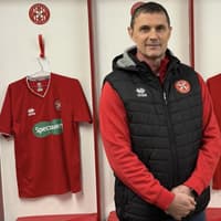 Glenrothes FC boss Paul Beveridge hits out at 'two to three-hour ambulance wait' after player suffers agonising knee injury