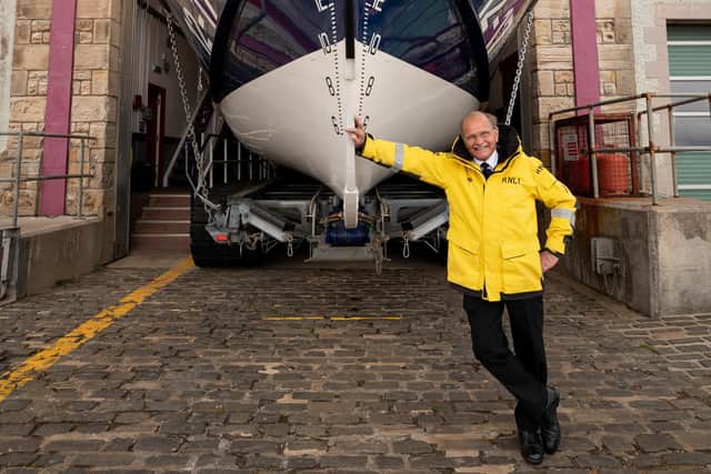 Peter Murray MBE joined the RNLI in 1961. 30 years later, he sailed the Mersey class lifeboat into Anstruther as Coxswain