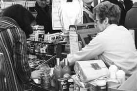 How supermarket check outs looked in 1979 (Photo by Evening Standard/Getty Images)