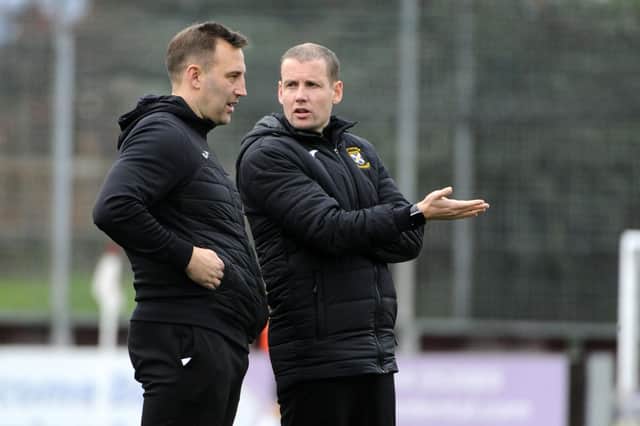 East Fife's assistant manager Paul Thomson gestures on the touchline alongside boss Greig McDonald (Photo: Alan Murray)